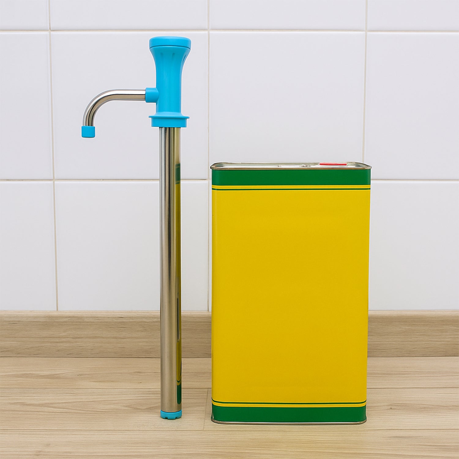 Supermom Manual Stainless Steel Oil Pump Dispenser (1 Pc) Supermom Manual Stainless Steel Oil Pump Dispenser (1 Pc)